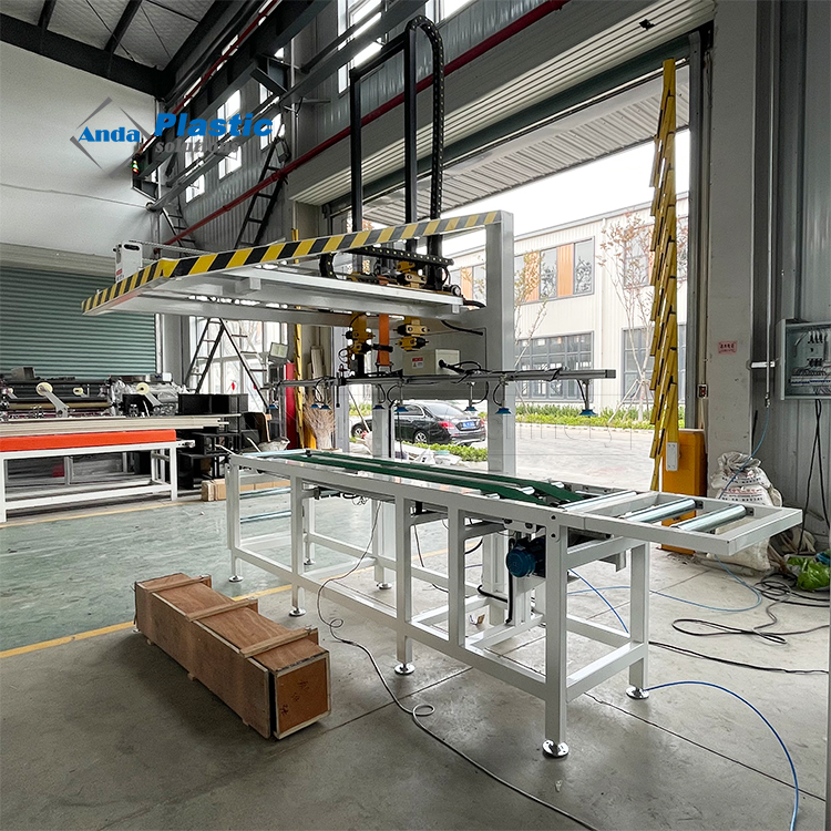 Línea extrusora de máquina de fabricación de paneles de pared de techo de PVC de doble tornillo cónico de alta velocidad 65/138